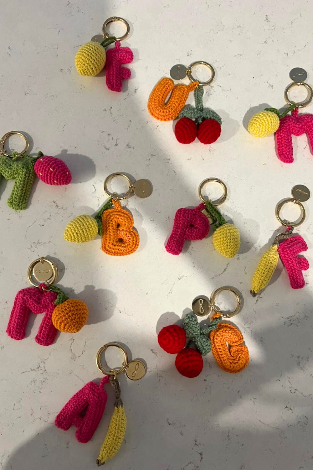 Elisa Charms - 1 fruta + 1 letra